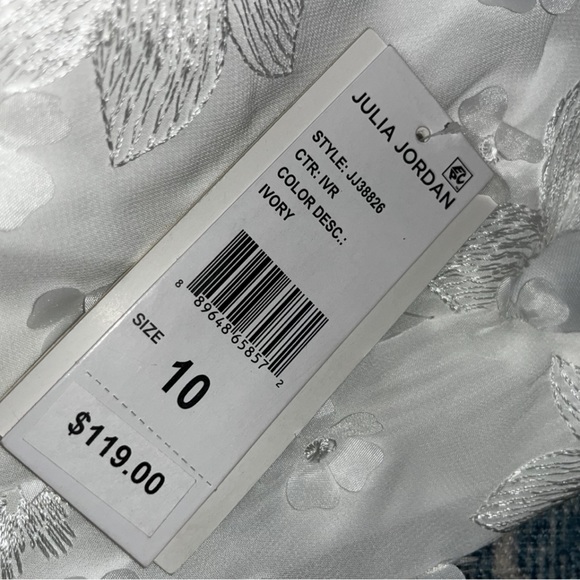 JULIA JORDAN Sequin Long Sleeve Shift Dress size 10 - Picture 3 of 6